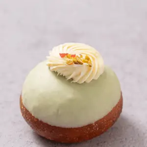 סופגניית פטל ופיסטוק